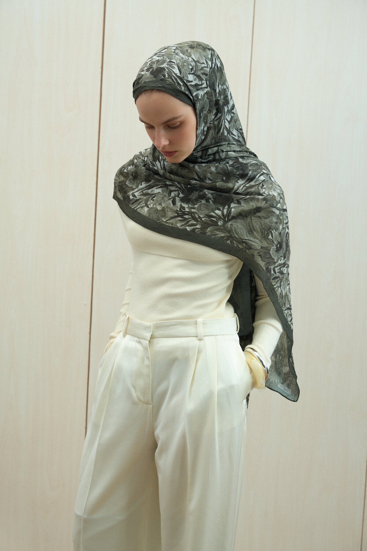 KHAKI / CRUSHSCARF